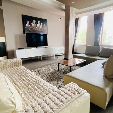 Villa Sunny Side Apartment Skopje Dolno Solnje ภายนอก รูปภาพ