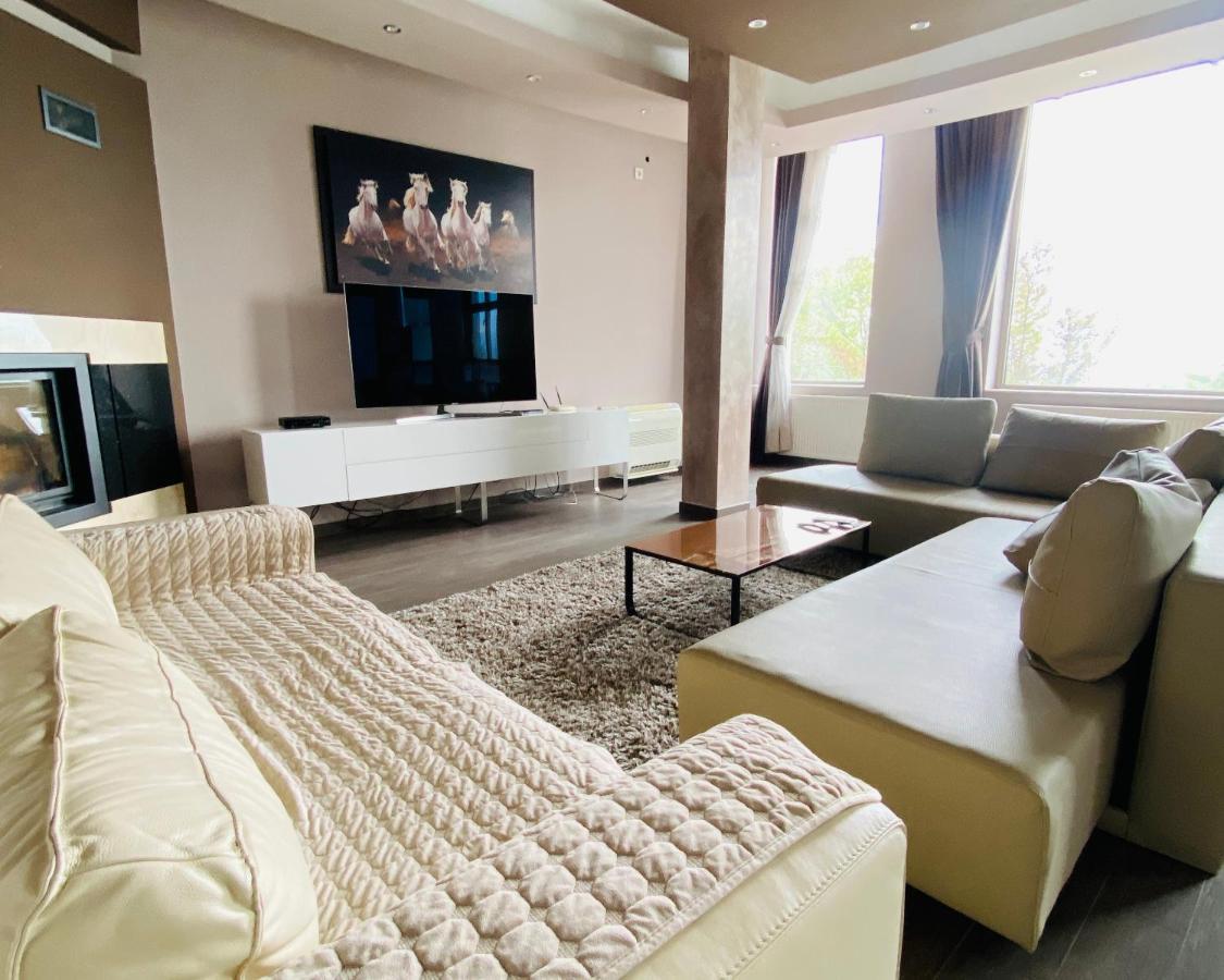 Villa Sunny Side Apartment Skopje Dolno Solnje ภายนอก รูปภาพ